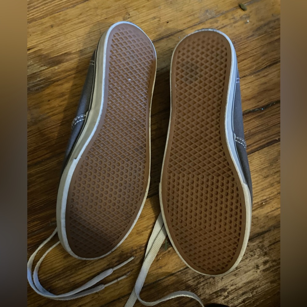 VANS - Picture 4 of 4